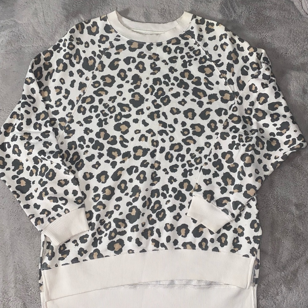 American Eagle Leopard Print Sweater Off - XS - Picture 1 of 2
